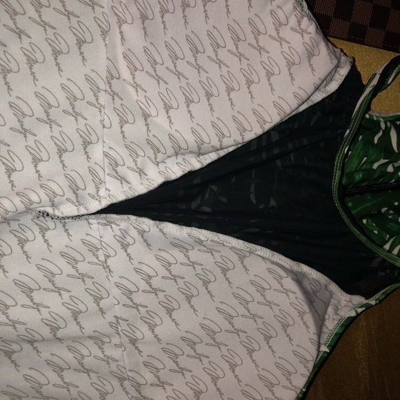 NWOT Marilyn Monroe tropical one piece swim - Picture 6 of 6